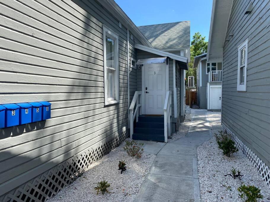 Chic Bungalow Apartment Steps From Armature Works & Downtown Riverwalk Тампа Екстериор снимка